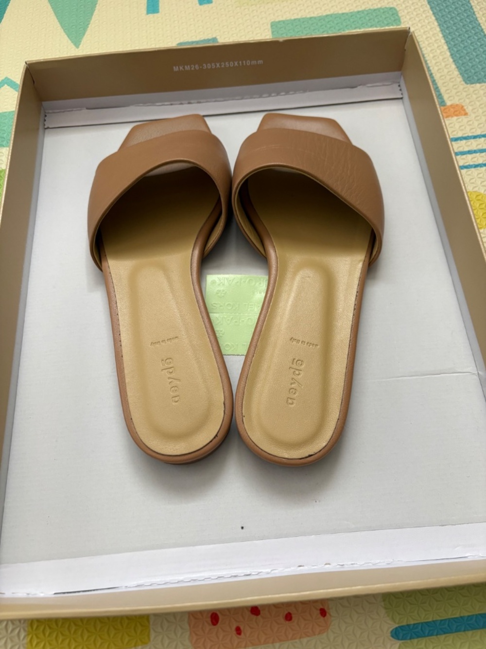 Sandals - Picture 2 of 4